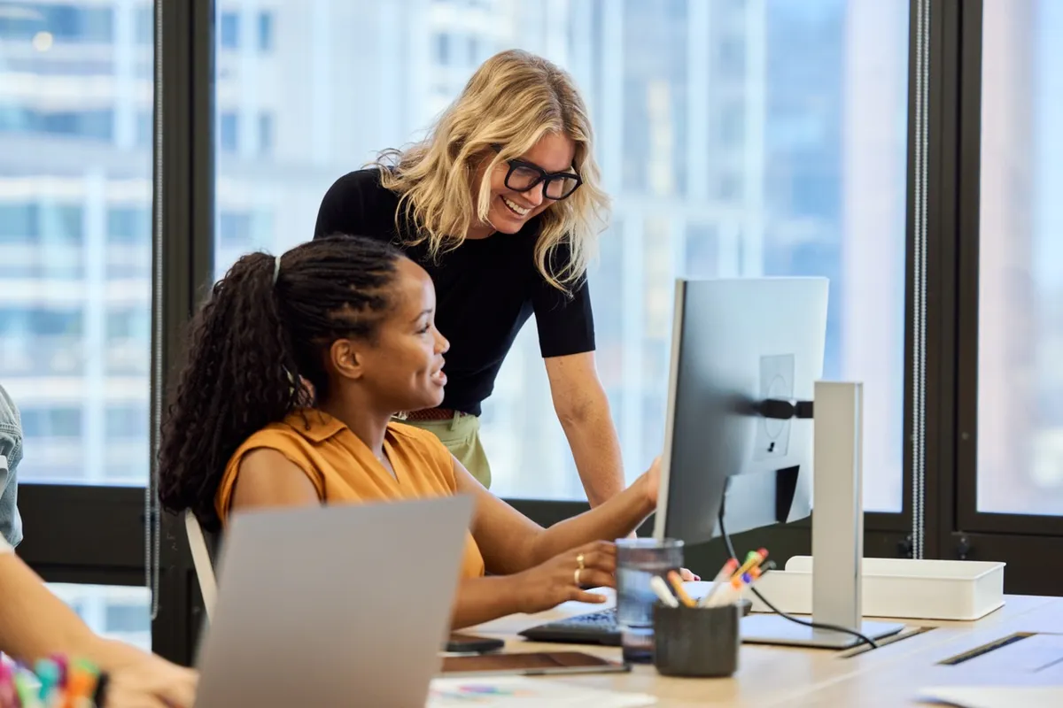 Customer Specialist with Dutch, Spanish and English